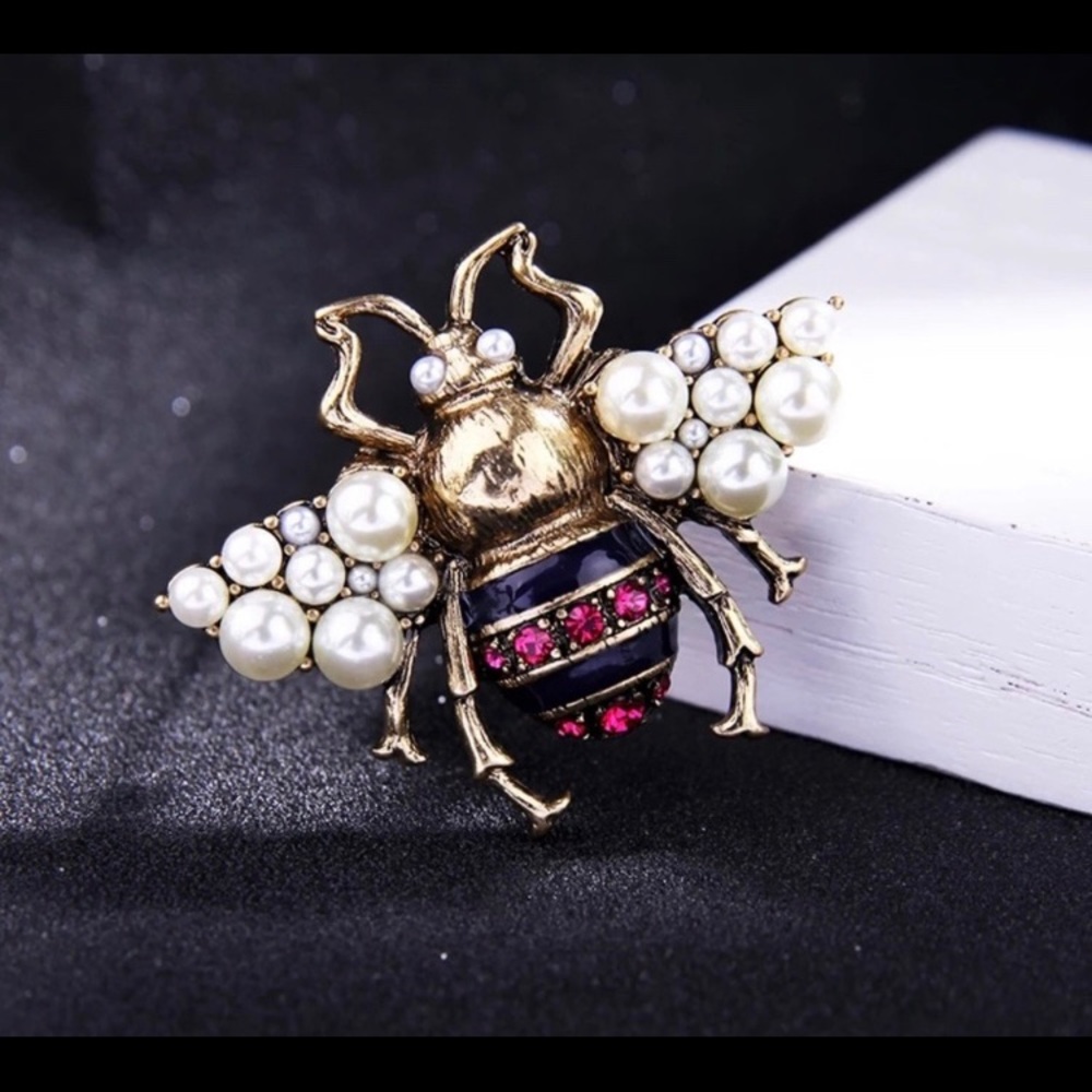 Jeweled Bumblebee Pin